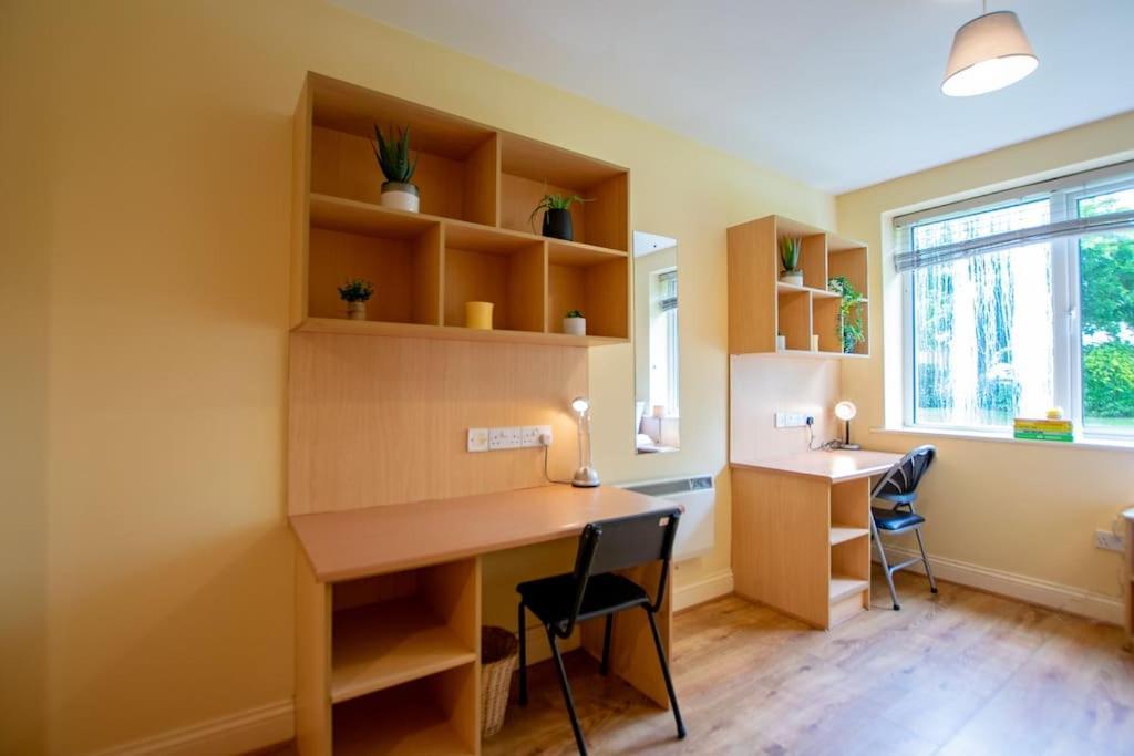 Apartamento 131 - Spacious 2 Bed Apt With Parking Galway Exterior foto