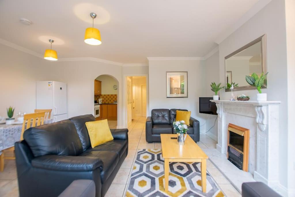 Apartamento 131 - Spacious 2 Bed Apt With Parking Galway Exterior foto