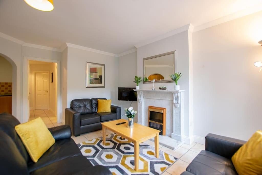 Apartamento 131 - Spacious 2 Bed Apt With Parking Galway Exterior foto