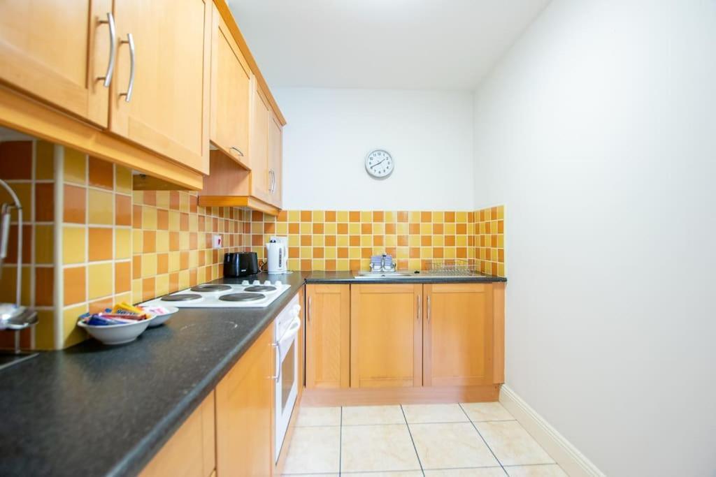 Apartamento 131 - Spacious 2 Bed Apt With Parking Galway Exterior foto