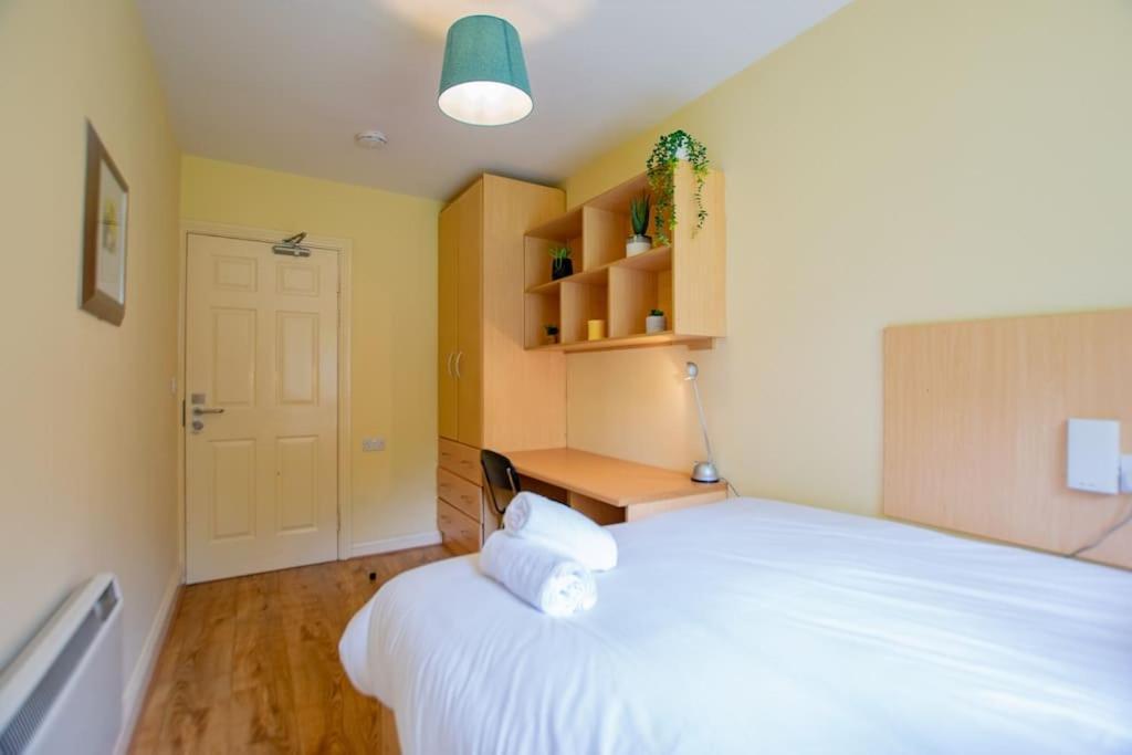 Apartamento 131 - Spacious 2 Bed Apt With Parking Galway Exterior foto