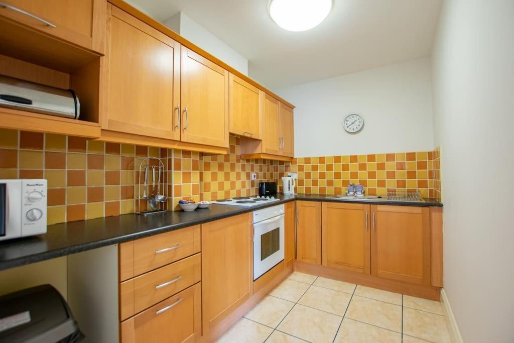 Apartamento 131 - Spacious 2 Bed Apt With Parking Galway Exterior foto