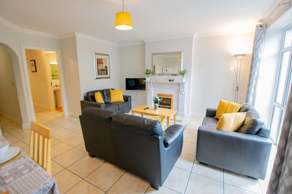 Apartamento 131 - Spacious 2 Bed Apt With Parking Galway Exterior foto