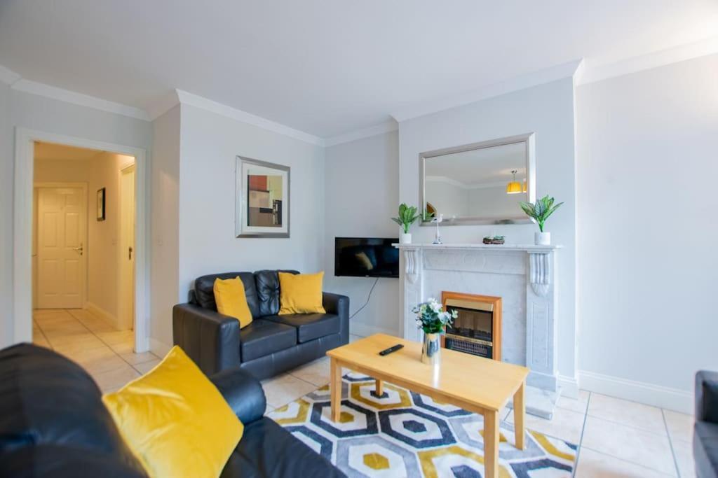 Apartamento 131 - Spacious 2 Bed Apt With Parking Galway Exterior foto